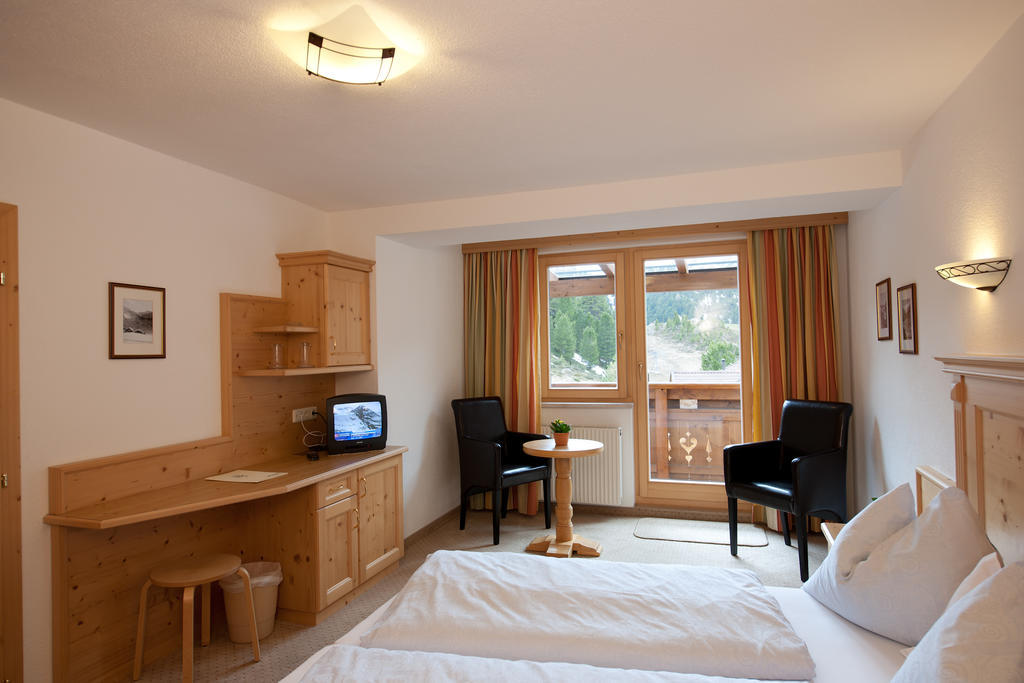 S'Hoamatl Hotell Obergurgl Rum bild